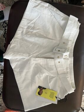 High-Waist White Belted Women's Shorts